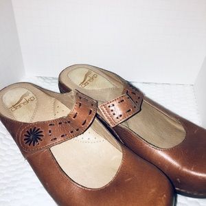 Dansko clogs slip on